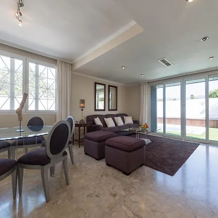 Modern In Maspalomas شاليه